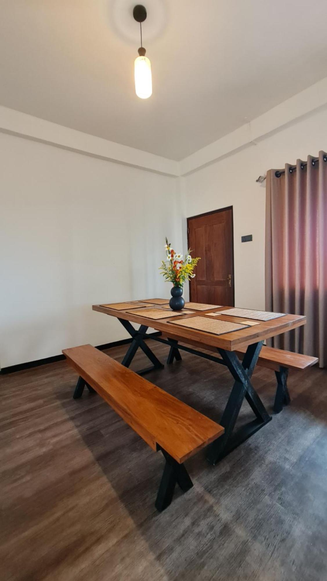 Villa Crosswinds Νουβάρα Ελίγια Εξωτερικό φωτογραφία
